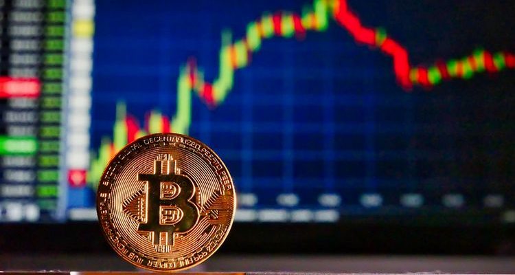 比特币飙升破纪录！11.18万美元新高闪耀登场，QCP解析：本轮反弹更稳健！