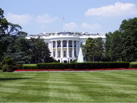 特朗普对决美联储，币圈“鱼池”危机加剧！