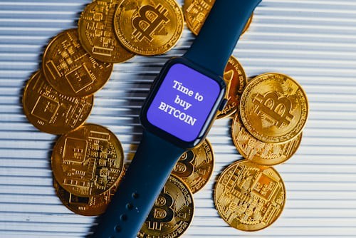 美联储政策松绑叠加特朗普换帅预期落空 比特币冲高9万后暴跌至8.7万 加密市场全线血洗深度解析 美联储政策松绑叠加特朗普换帅预期落空 比特币冲高9万后暴跌至8.7万 加密市场全线血洗深度解析